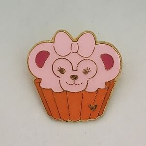 Disney Pin Trading HKDL Shellie May Carnival Cupcake Game Pin Hidden Mickey Pin